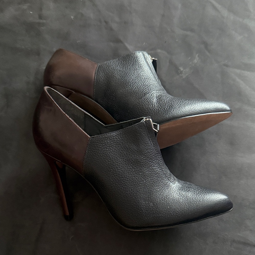 Pour La Victoire Black and Brown Heeled Boots